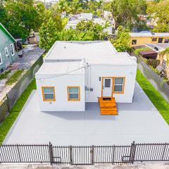 Modern Miami Home minutes to Wynwood & Downtown