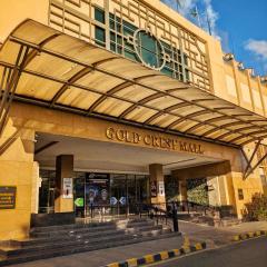 Gold Crest Mall Family Two-bedroom Suite