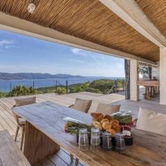 Villa Rénovée Cap Bénat - Piscine & Confort - FR-1-816-34