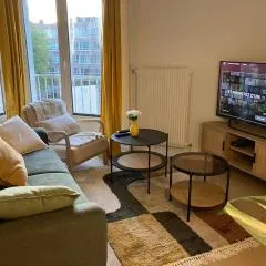 Family & Pro Apartment 3 Bedrooms, Tram, Lille
