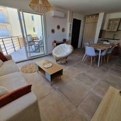 La Cime Appart Neuf au Port, Clim, Wifi, Parking, Plage