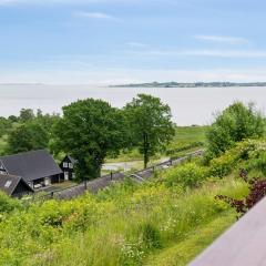 Apartment Isbiorn - 300m from the sea by Interhome