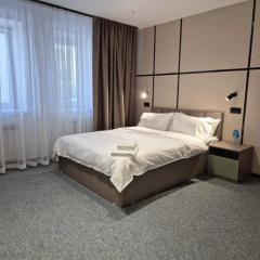 Set Sail Hotel
