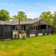 Holiday Home Emelrik - 2km from the sea by Interhome