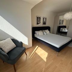 2 Zi Wohnung, zentrale Lage mit Parkplatz, 15 min vom Hbf Hamburg