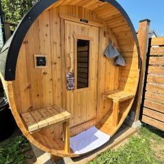 Cowichan Valley Retreat with Sauna & Free EV Charger