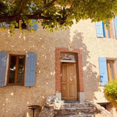 Le Clos des Pigières le Gîte de la Pierre a eau