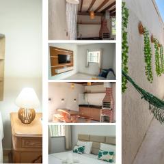 500m PRAIA Taperapuan; 2 quartos; WiFi 300mbs; Churrasqueira; Chuveirão; Estacionamento Gratuito 1 carro.