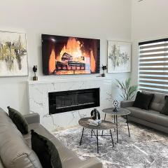 Auggies Place - New Luxury Urban Retreat - Sleeps 10