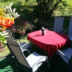 Ferienhaus In Ruhiger Lage Am Waldrand