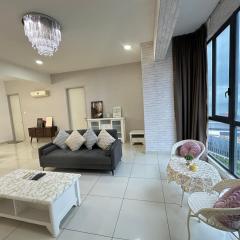 Deluxe Seaview Suite Tripe Bed with bath tub 13A