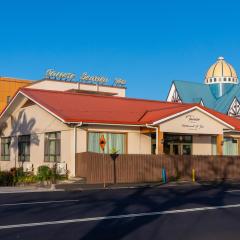 Tauese Seaview Hotel