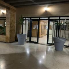 Charmant appartement pour famille uniquement en résidence à Oran Gambetta