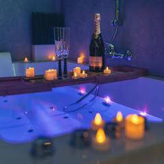 Mon Nid d'Amour - Jacuzzi Privatif - Centre Ville du Mans