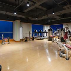 Holiday Inn Shanghai Pudong Kangqiao by IHG - Free shuttle bus to Disney land, Ins Swimming Pool