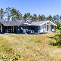 Holiday Home Ajten - 150m from the sea by Interhome
