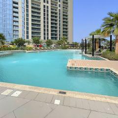 Chic Studio in Dubai with Pool View Retreat Near Business Bay & Jumeirah Beach