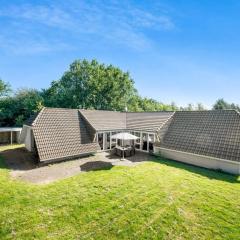 Holiday Home Hera by Interhome
