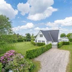 Holiday Home Tamer - 500m to the fjord by Interhome