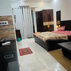 Galaxy royal studio 1