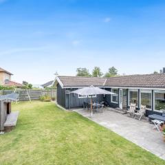 Holiday Home Tenho - 150m from the sea by Interhome