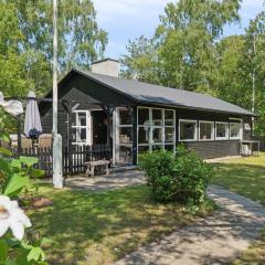 Holiday Home Eirik - 700m from the sea by Interhome