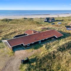 Holiday Home Jaana - 10m from the sea by Interhome