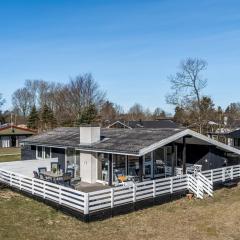 Holiday Home Jaike - from the sea by Interhome