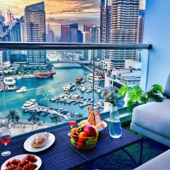 Barsana - Lavish 3BR Retreat - Marina & Sea Views