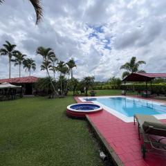 Hermosa Casa Campestre en Montenegro-Quindío