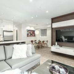 Kitsilano Retreat at Private 3 Bed with Parking and BBQ