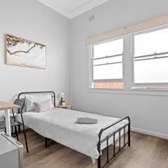 Affordable Single Bedroom - Heart of Belmore with Shared Bathroom