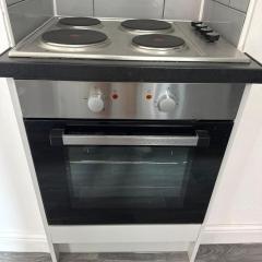 Spacious 6-Bed Stay in City Centre Warrington by Eason Stays, Perfect for Contractors, Business Travelers & Groups - with Free Parking!