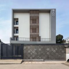 Cove Rumaya
