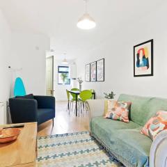 Bright 2 Bedroom House in Kennington