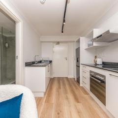 Colourful and Cosy Studio Apartment in Newlands