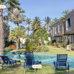 Duplex luxo em condomínio ao lado da praia