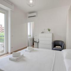 Trevi 4 - The White Studio - B Home