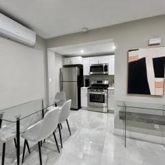 PRIVATE 1 BDRM Newly Renovated Apt Patio