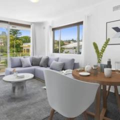 Dee Why Beachside Bliss