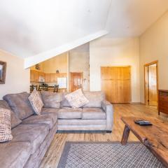 Dakota Lodge 8536 by Summit County Mountain Retreats