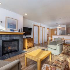 Lakeshore 1530 by Summit County Mountain Retreats