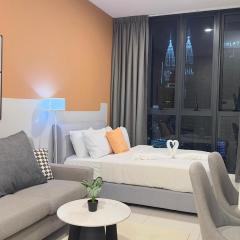 Cozy suite for couple 275A at Majestic Residence