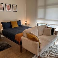 Cozy studio in heart of Santa Monica free parking