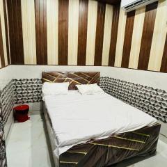 Shine Guest House