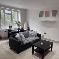 3 Bedrooms - Central Flat