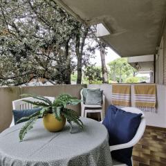 Two-room flat with swimming pool near the sea