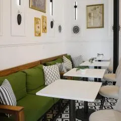 White Moscow Rooms