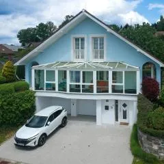 Vacation home, hot tub, lake view, sandy beach