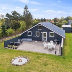 Holiday Home Reidar - 600m from the sea by Interhome